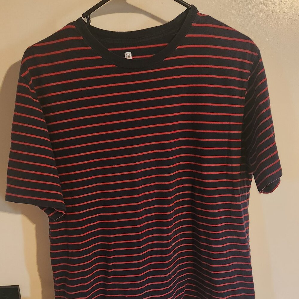 Gap stripe shirt